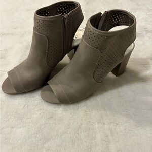 a.n.a Women's Taupe Peep-Toe Heeled Boots